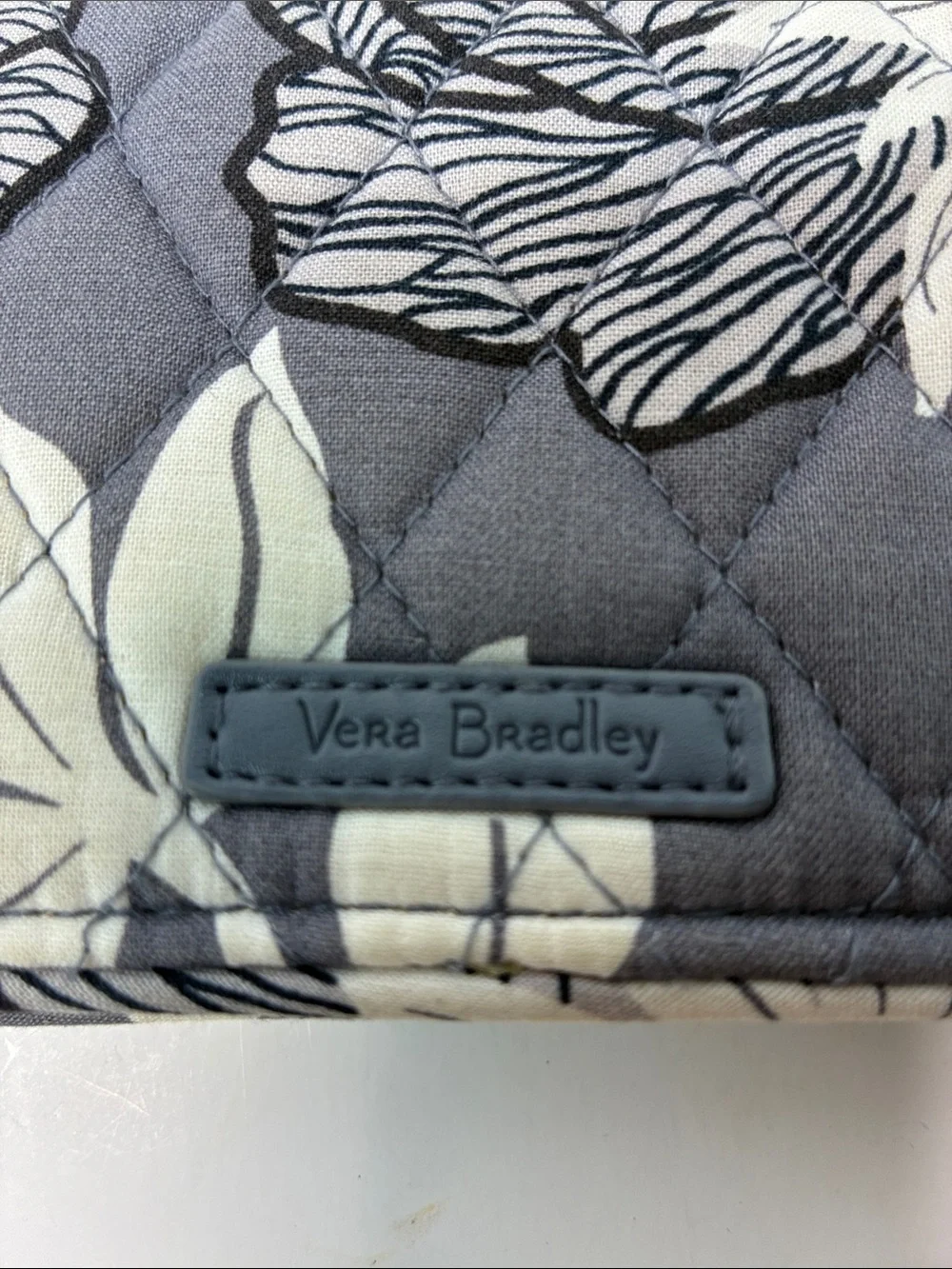 Vera Bradley Quilted Floral Keychain Wallet in Gray and White - Picture 2 of 5